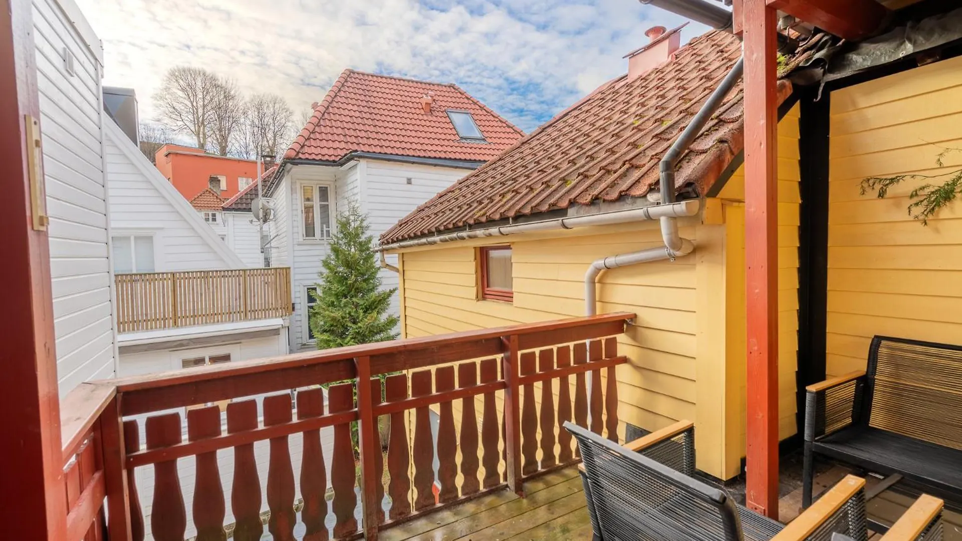 Central Family Apartment - Well Equipped And Newly Renovated Bergen